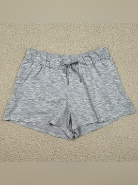 lululemon On The Fly Short *2.5" Inseam Ice Grey Alpine White